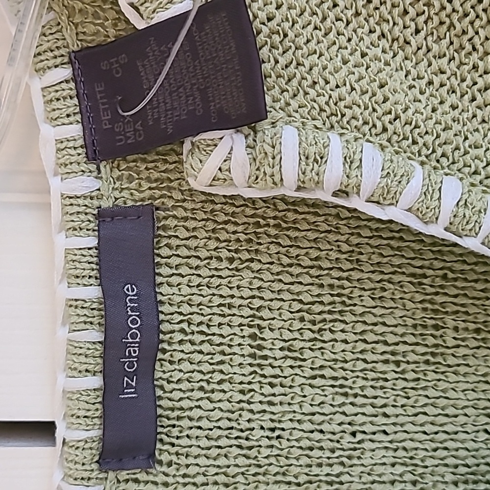 Liz Claiborne Trimed Sweater Sz SP. - Picture 2 of 8